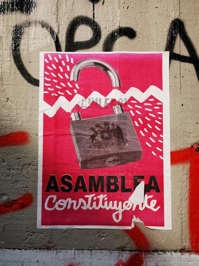 1620px-Asamblea_Constituyente_2019-11-14_02